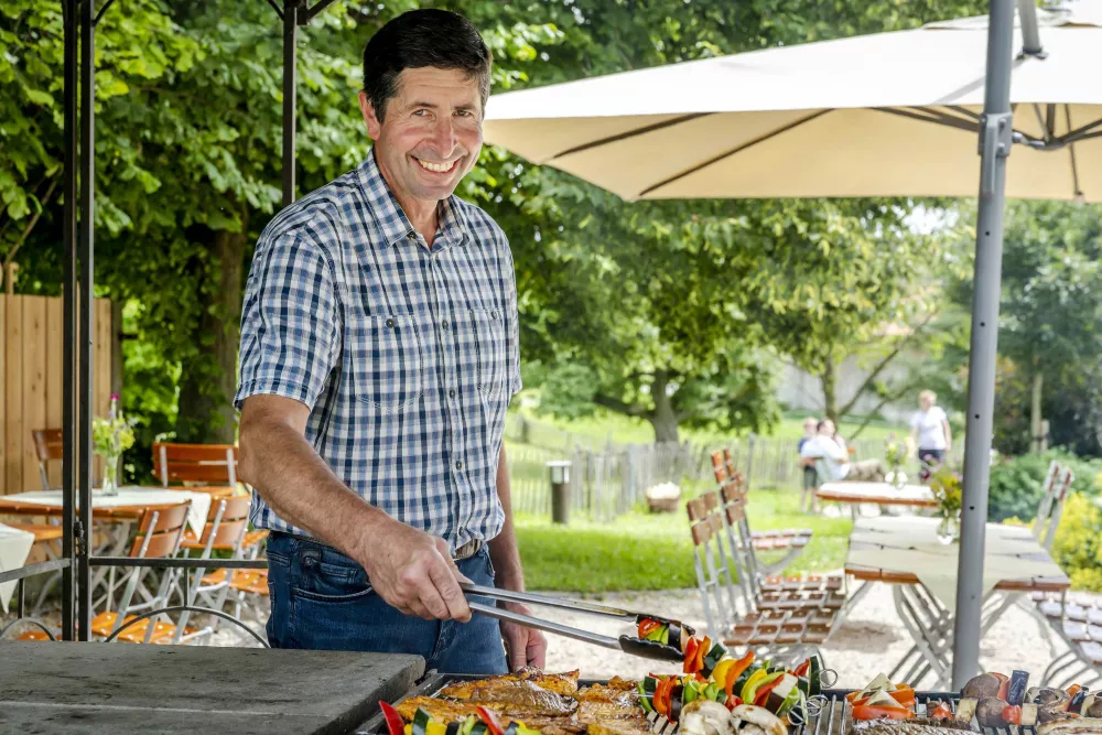 Tierfreundschaften im Urlaub auf dem Thomahof