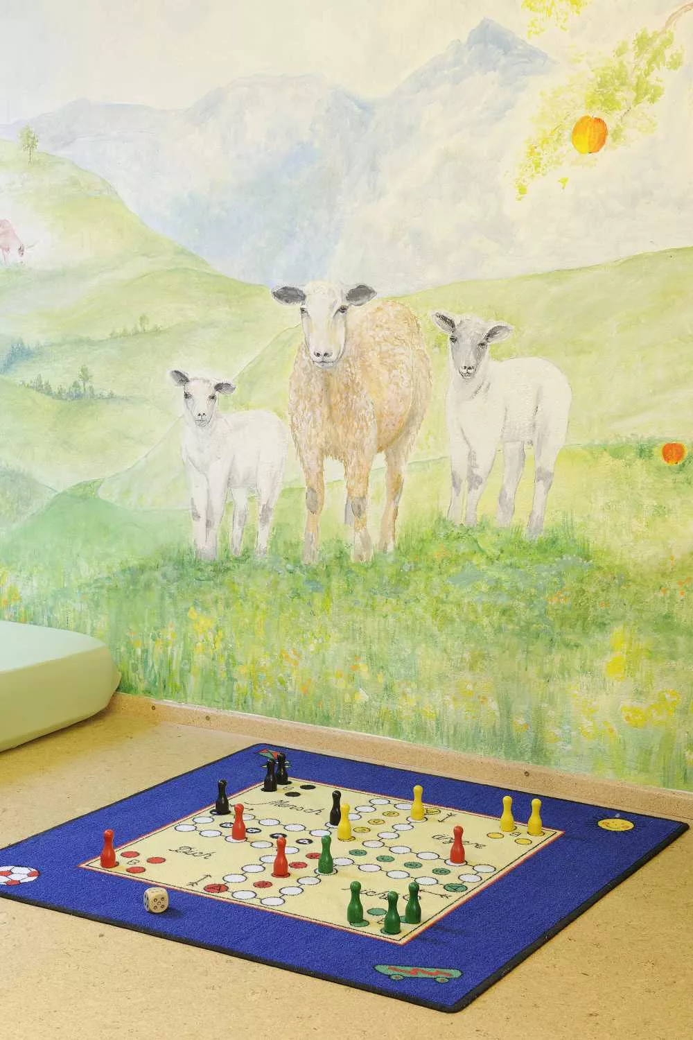 Spielsachen für Groß und Klein Spielzimmer für jedes Wetter am Thomahof