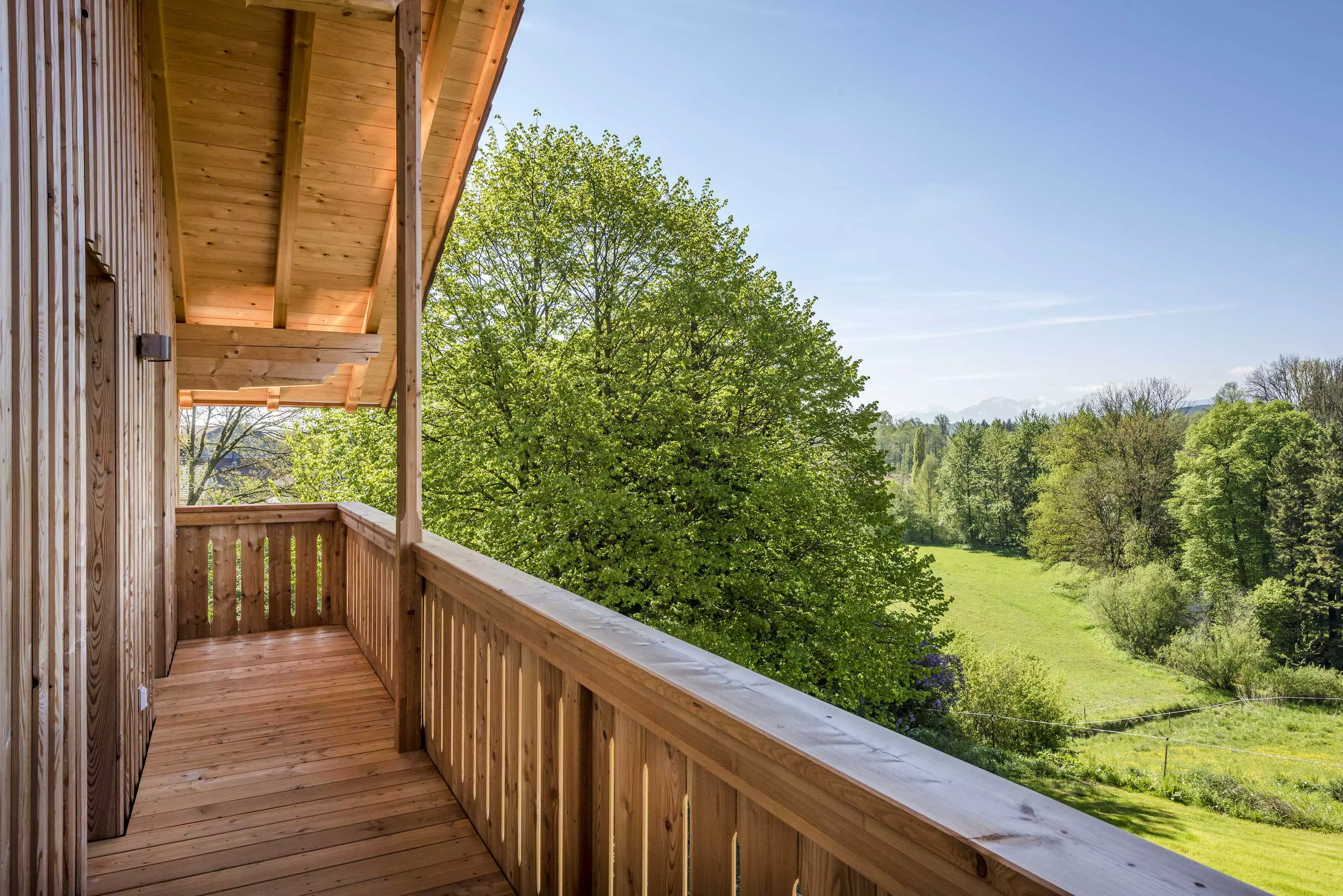 Bergpanorama, Wälder und Wiesen rund um den Thomahof