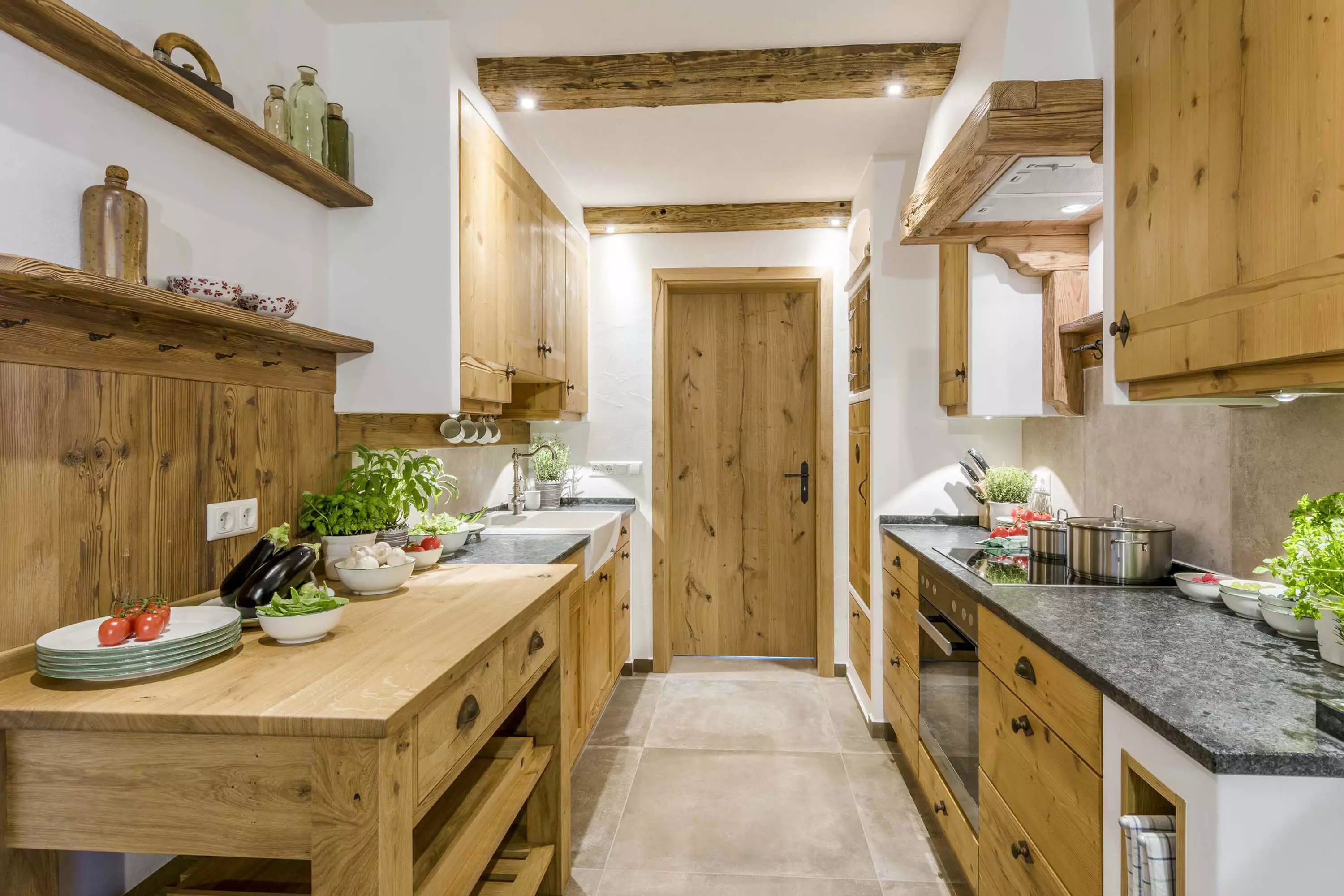 Küche handwerklich vom Schreiner angefertigt