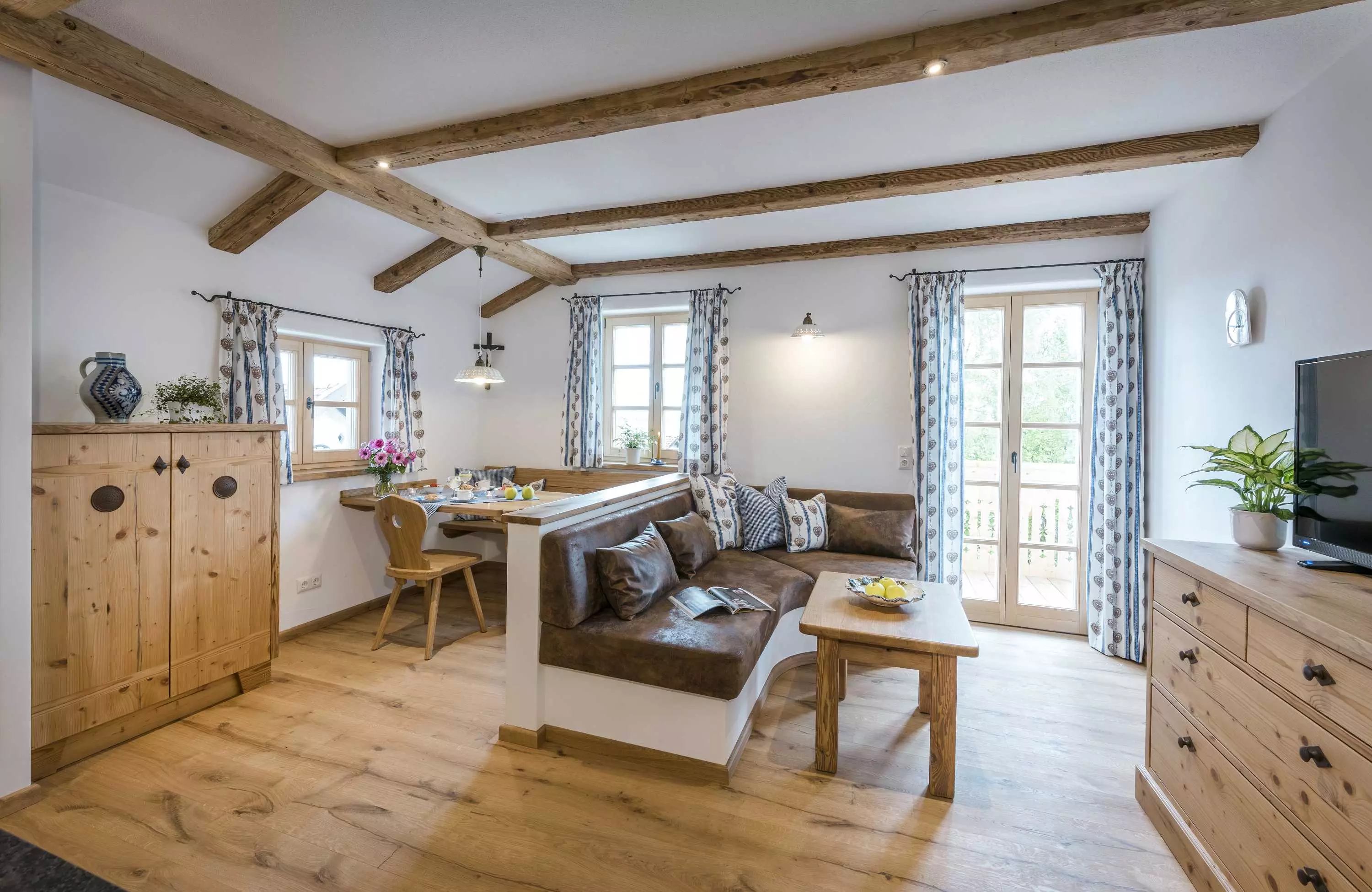 Hochwertige Materialien und Schreinerhandwerk