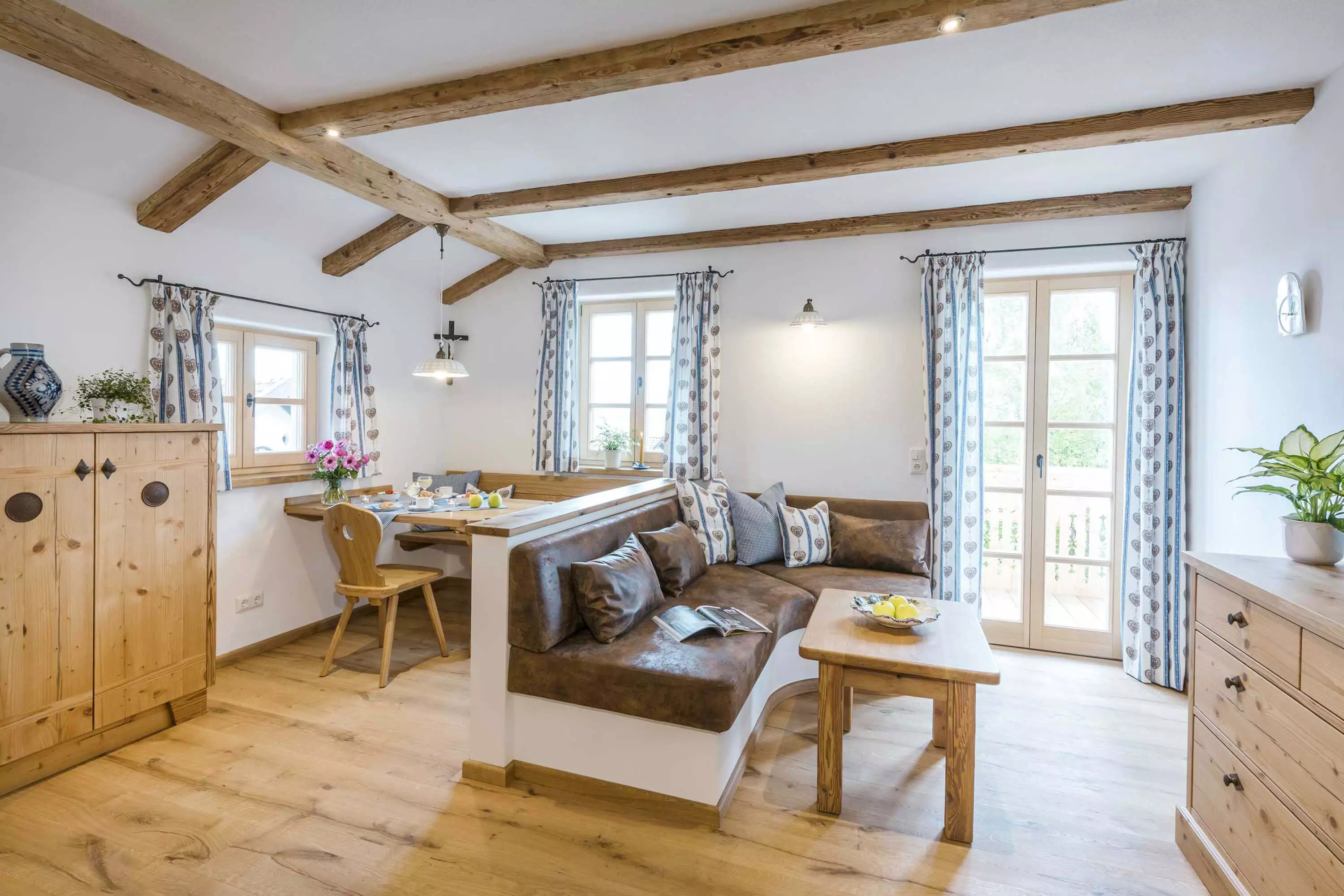 Hochwertige Materialien und Schreinerhandwerk