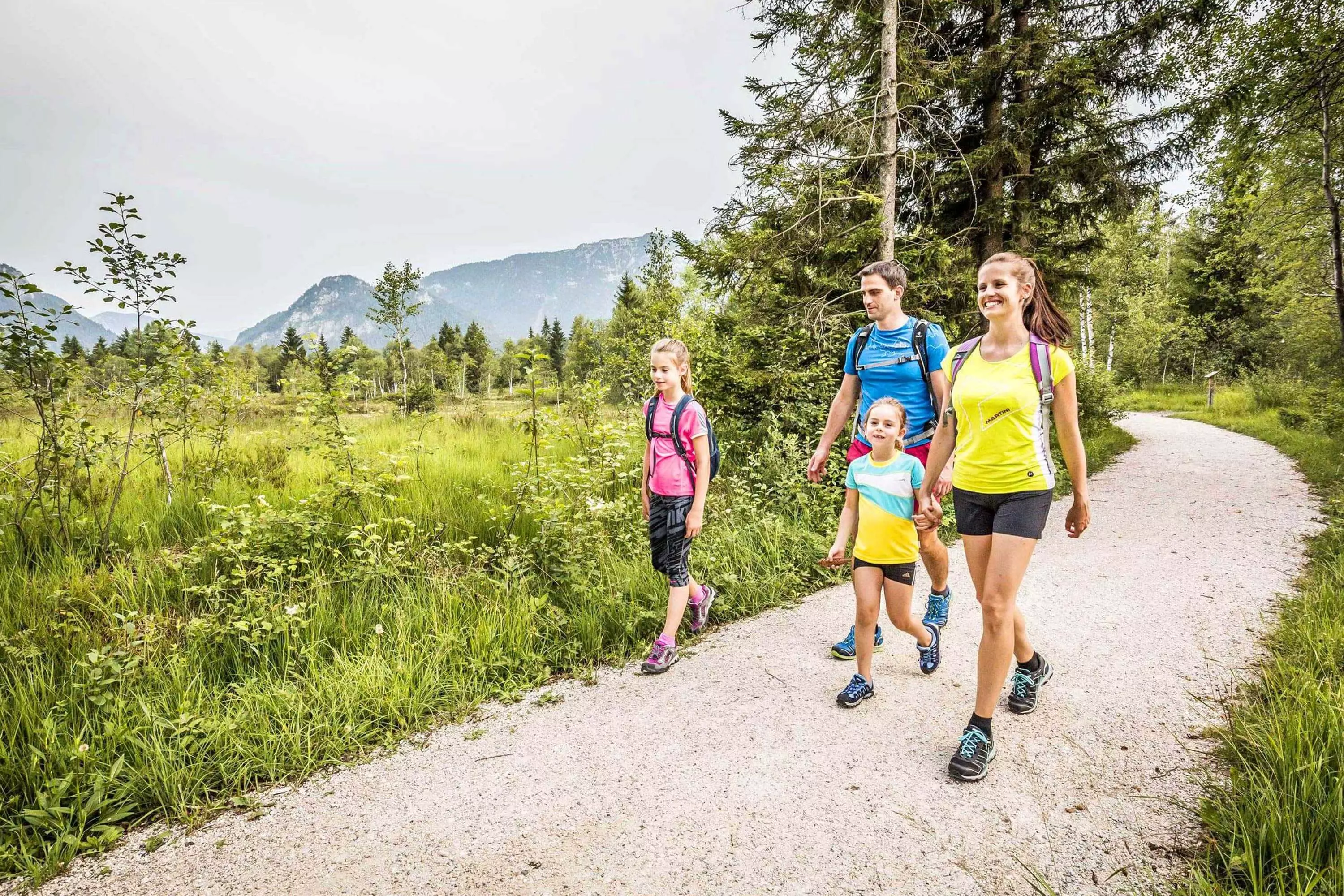 Wandern mit Kindern in herrlicher Natur