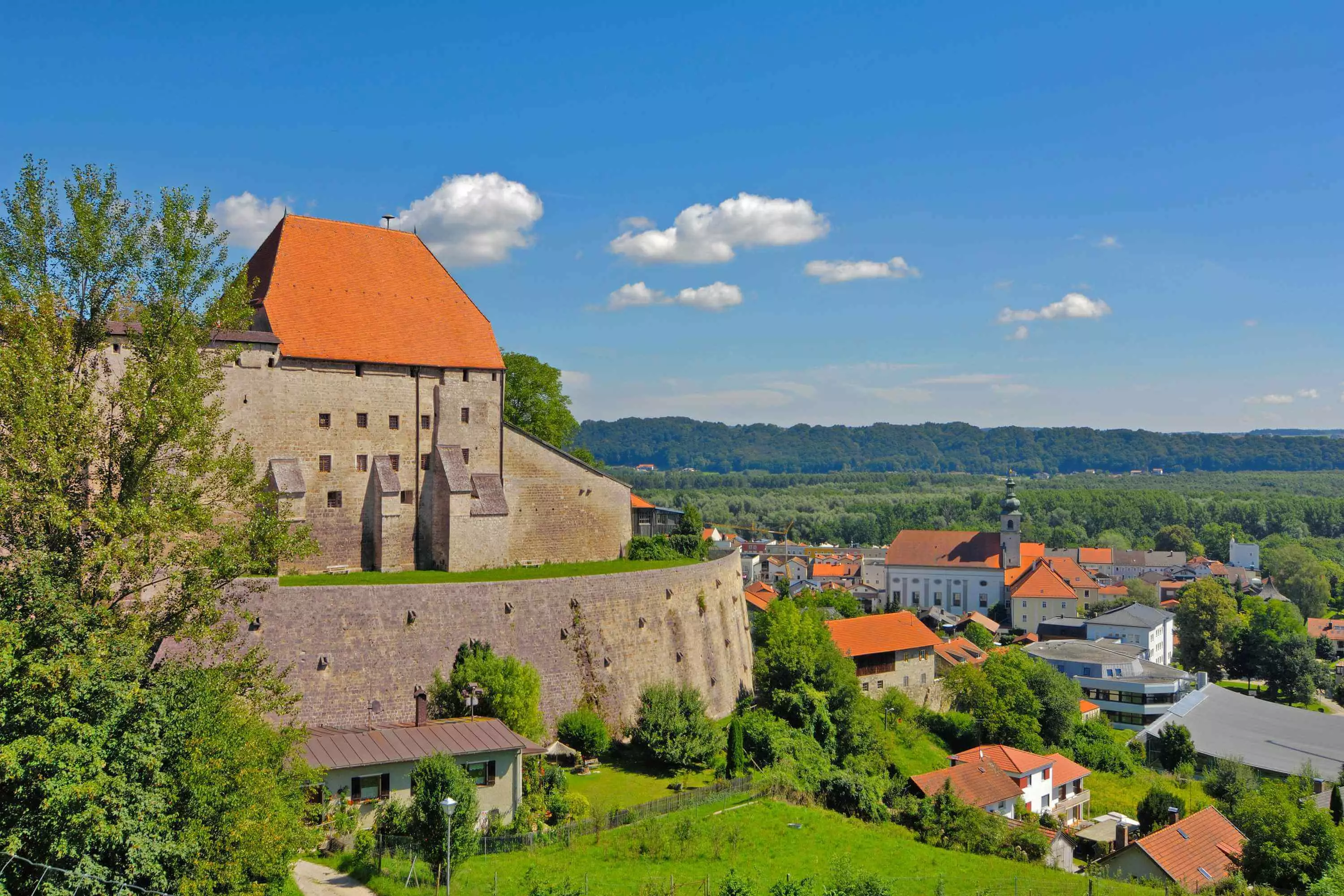 Mittelalterliche Burg über Tittmoning