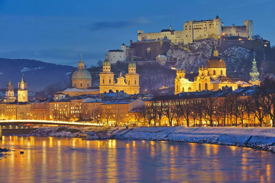 Ausflugsziel über der Mozartstadt